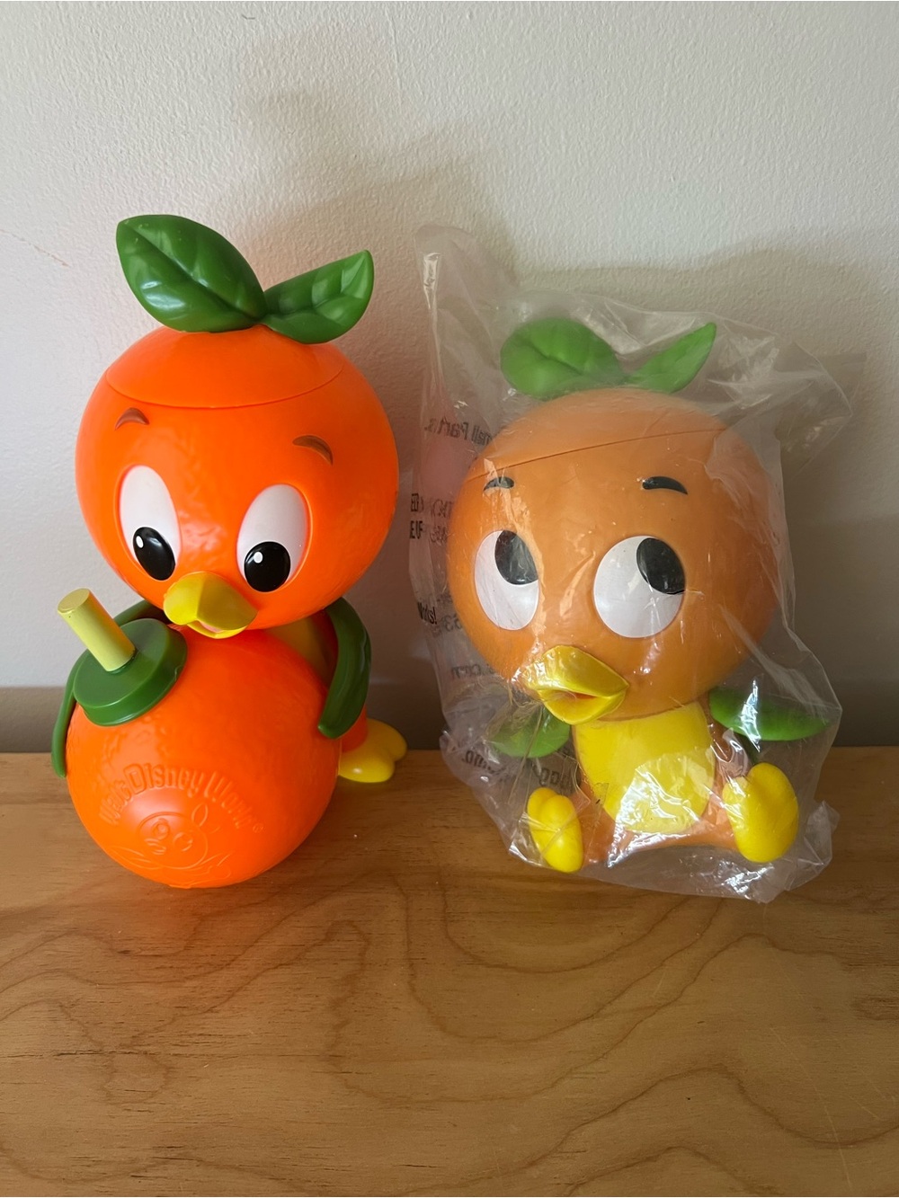 2 Disney Parks Orange Bird Sipper Cups